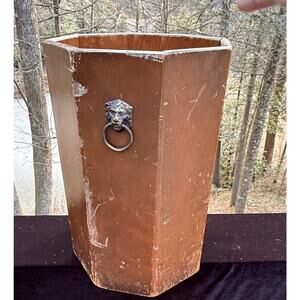 VTG MCM 13" Tall Lion Varnished Octagon 100% Wood Waste Bathroom Trash Can